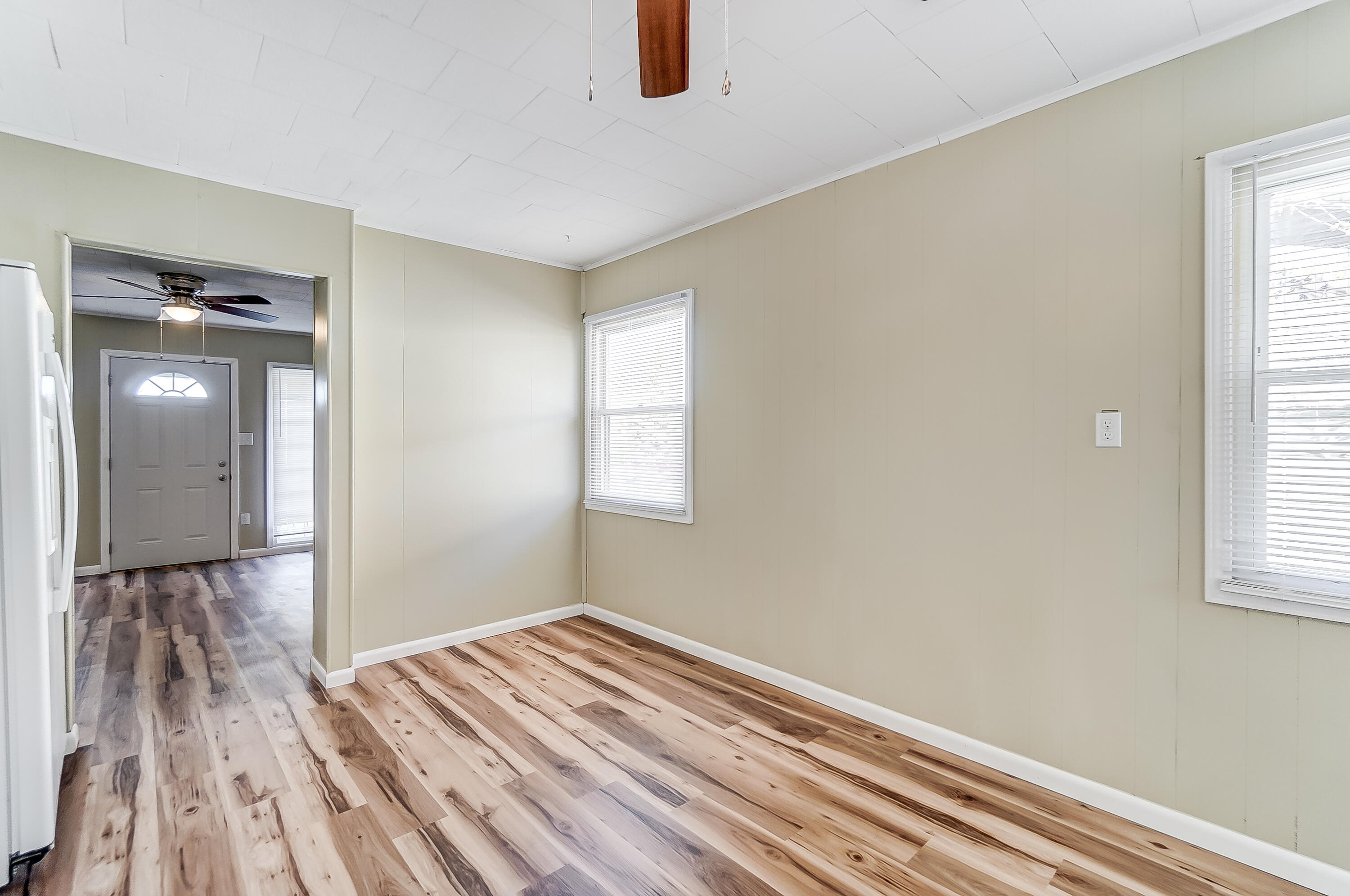 820 South Burnett Road Springfield, OH 45505 - Photo 13 of 25 Gallery Image 13