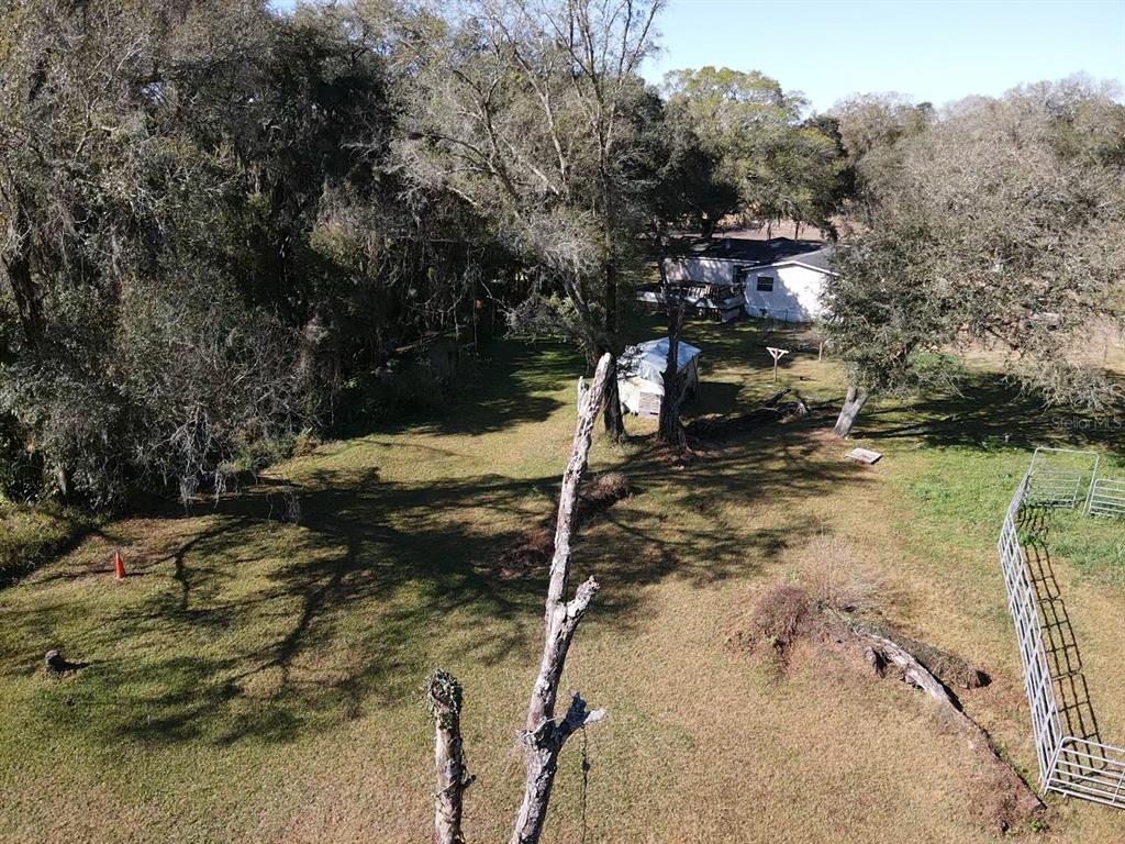 5614 Watson Road Riverview, FL 33578 - Photo 20 of 29 a backyard of a house