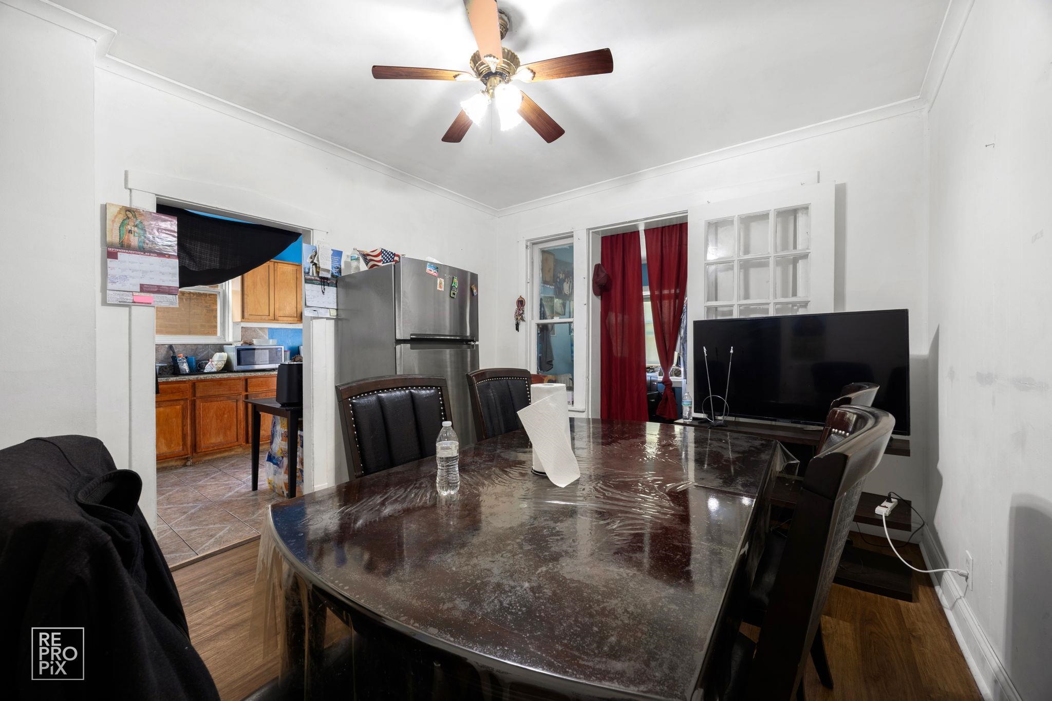 7227 North Damen Avenue Chicago, IL 60645 - Photo 11 of 17