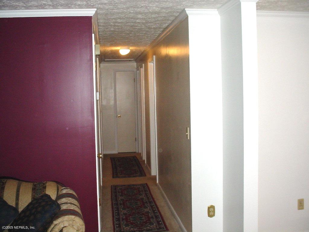 2197 Carter Braxton Road Orange Park, FL 32073 - Photo 4 of 12 Hallway