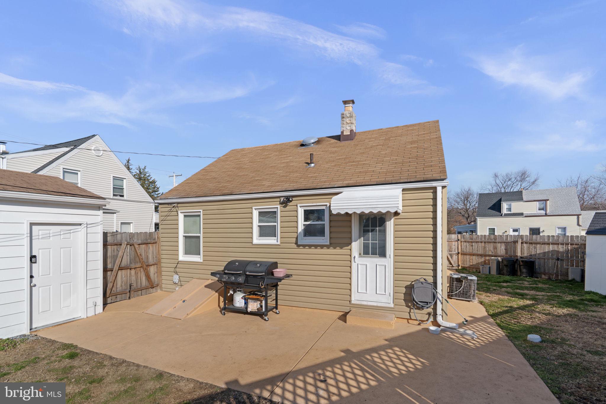 2408 Woodridge Road Sparrows Point, MD 21219 - Photo 29 of 32