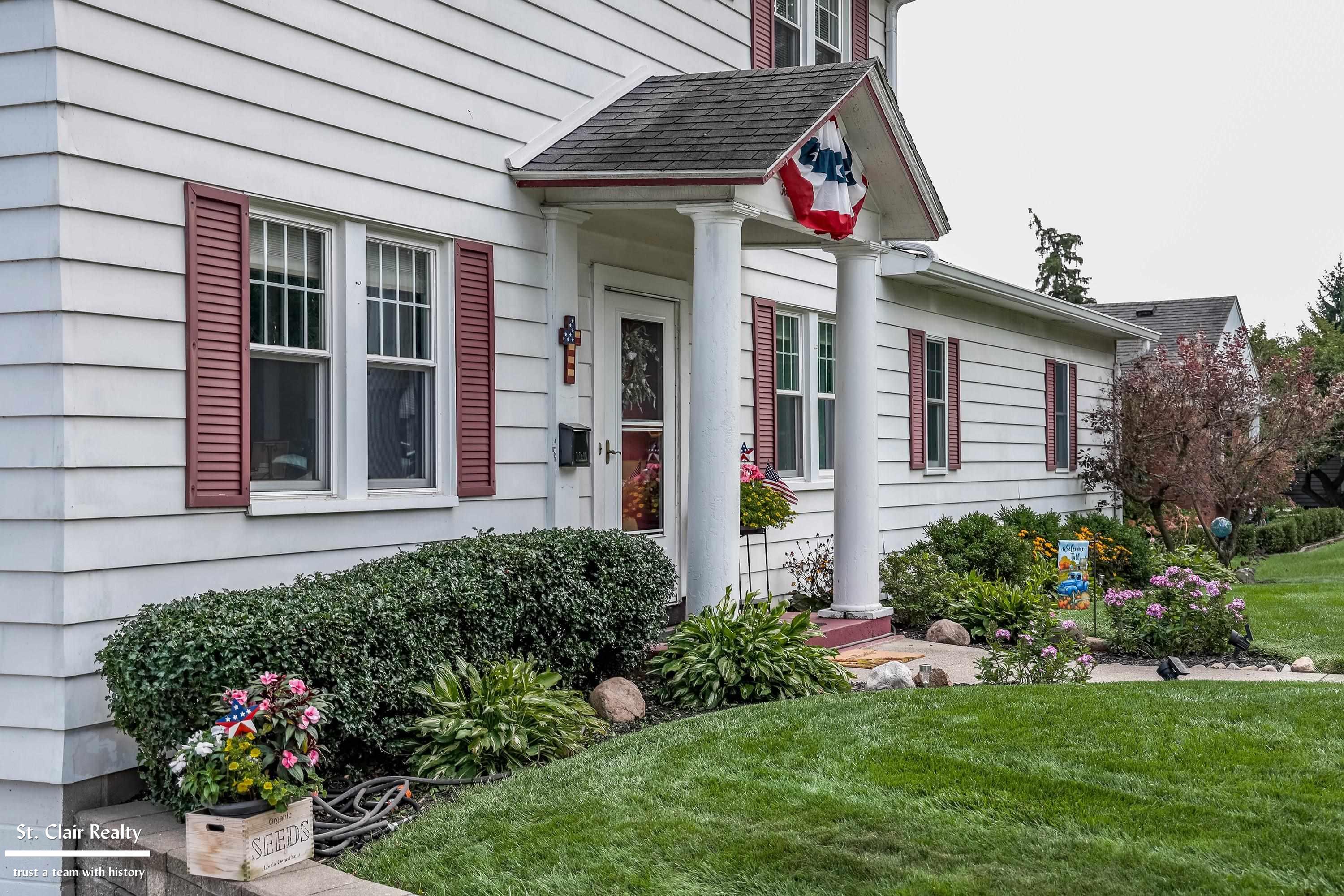 1423 South Riverside Avenue St. Clair, MI 48079 - Photo 7 of 44