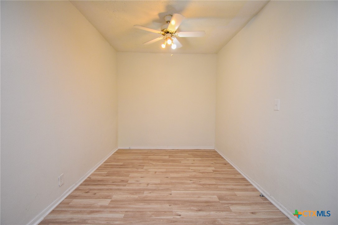 113 Barbara Street Victoria, TX 77901 - Photo 5 of 16