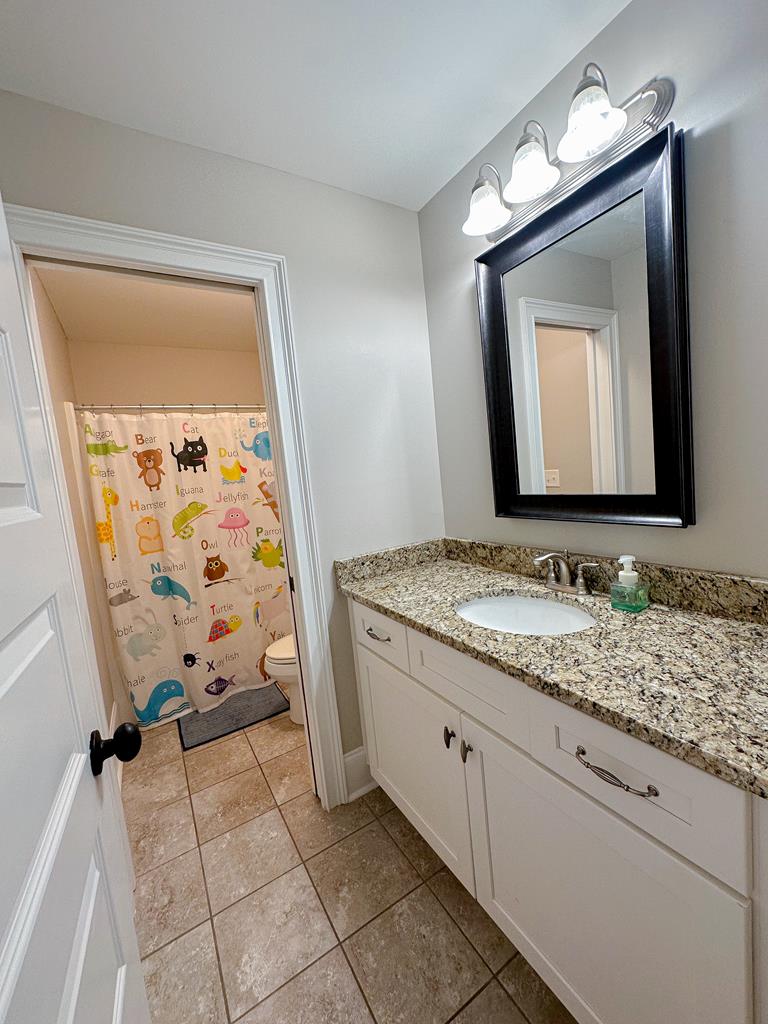 170 Ridgecrest Loop Dothan, AL 36301 - Photo 31 of 34 3rd Bathroom