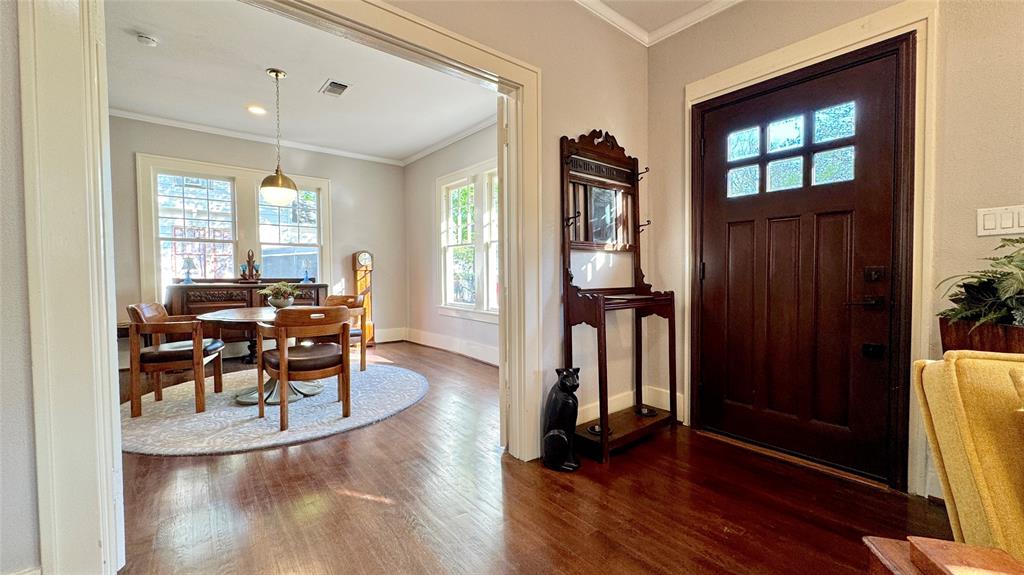 205 Elm Drive Terrell, TX 75160 - Photo 2 of 33 a view of a livingroom with furniture and hardwood floor