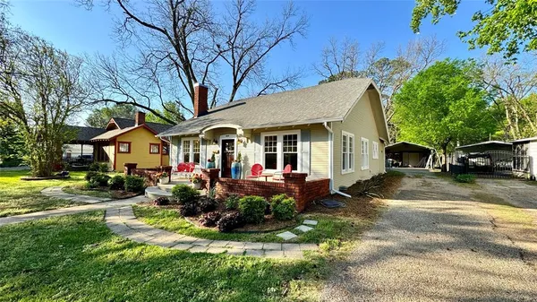 $349,900 | 205 Elm Drive, Terrell, TX 75160