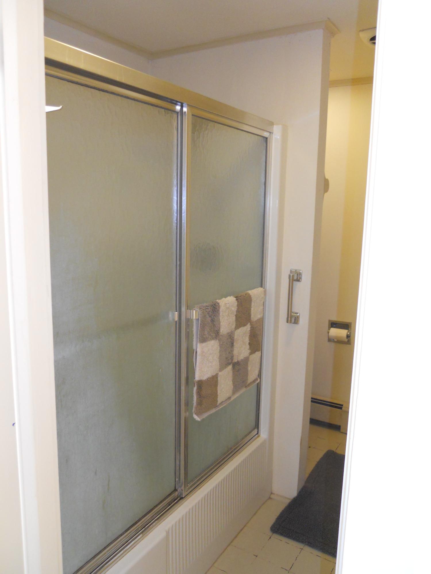 106 West Bay Road Islesboro, ME 04848 - Photo 14 of 61 MasterBath9731