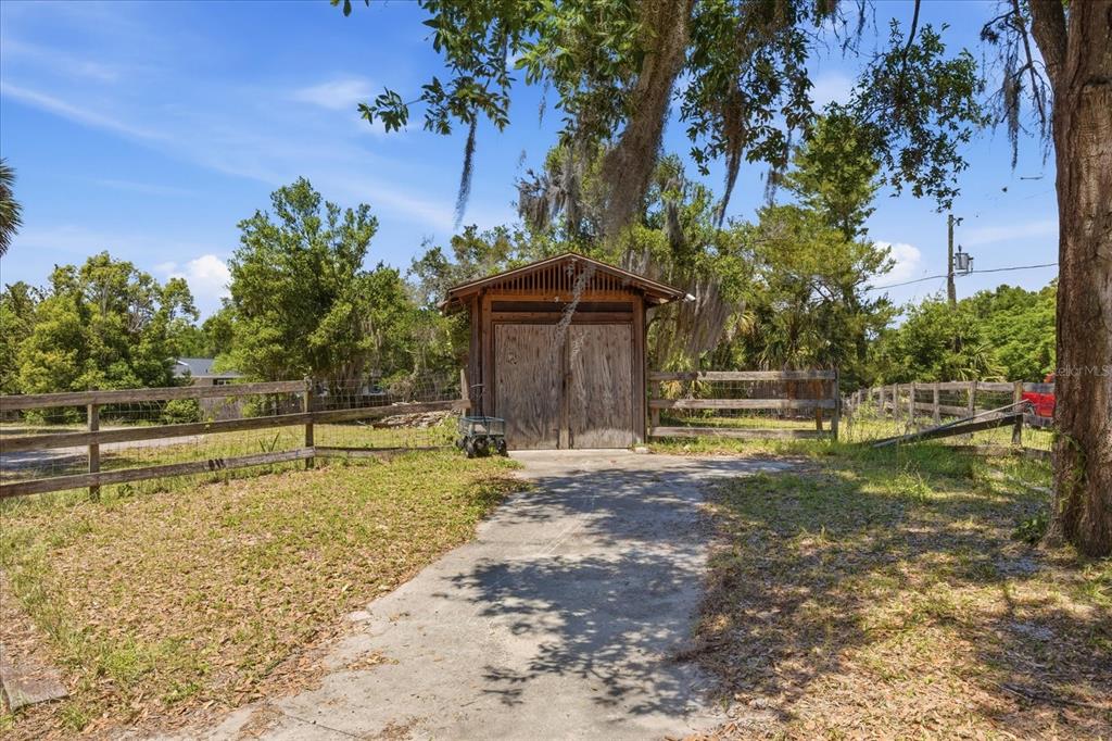 160 Deerpath Road DeBary, FL 32713 - Photo 33 of 38