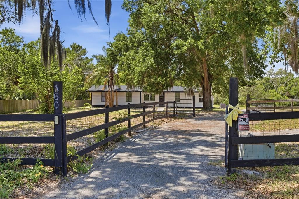 160 Deerpath Road DeBary, FL 32713 - Photo 4 of 38