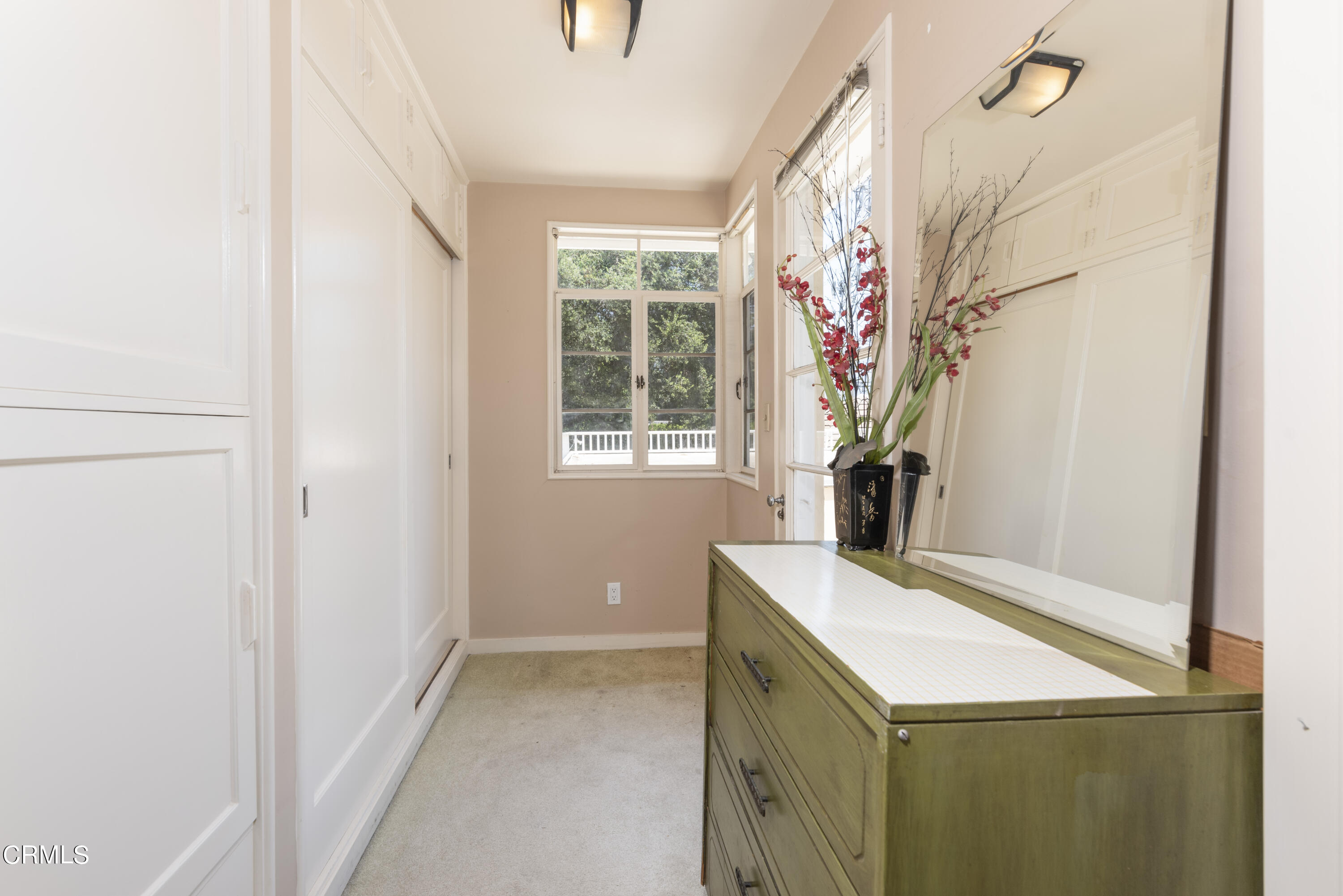 3287 Lombardy Road Pasadena, CA 91107 - Photo 45 of 59 a view of utility room with washer and dryer