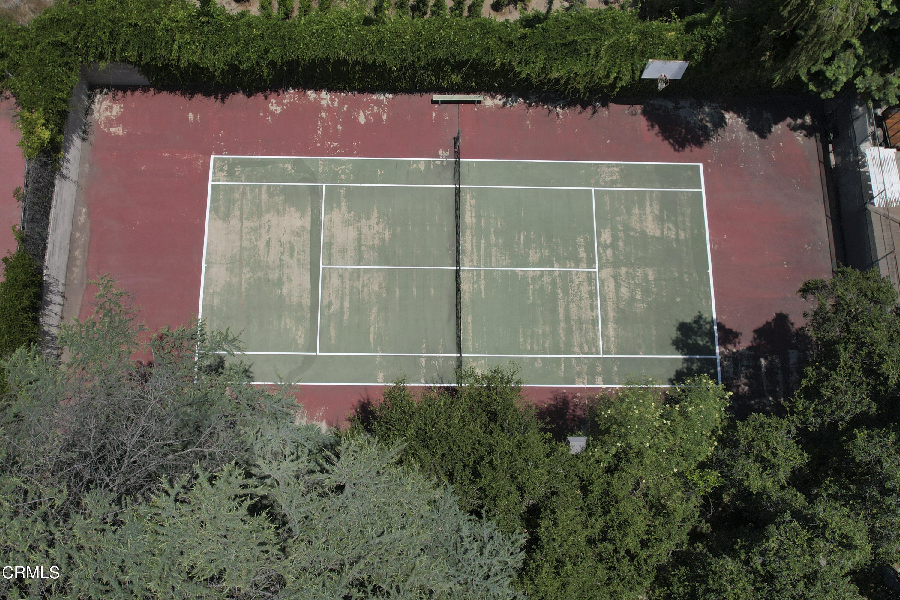 3287 Lombardy Road Pasadena, CA 91107 - Photo 48 of 59 a view of a tennis court