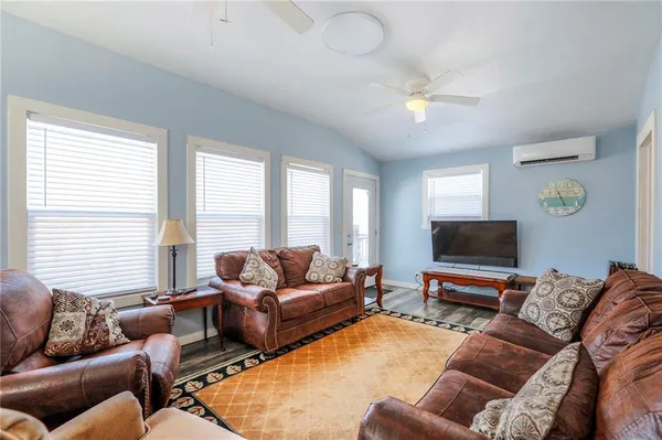 $330,000 | 308 South 8th Street, Plattsburg, MO 64477