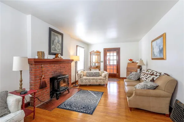 $330,000 | 308 South 8th Street, Plattsburg, MO 64477