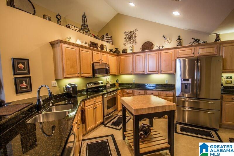 124 Cornerstone Court, Unit G124 Bessemer, AL 35022 - Photo 3 of 8