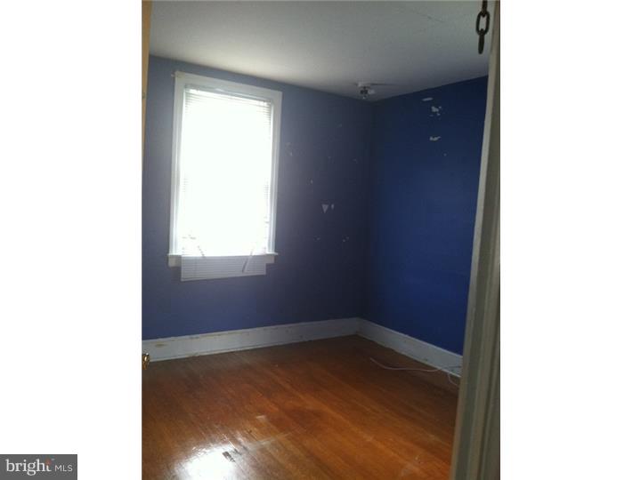 113 Englewood Road Upper Darby, PA 19082 - Photo 8 of 9 Bedroom 3