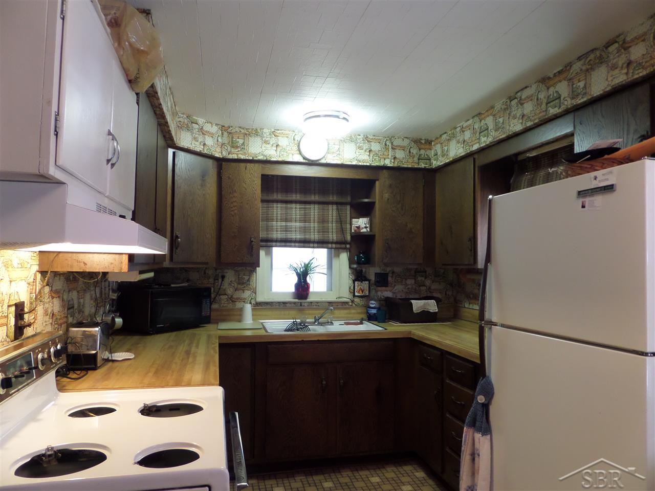 4660 Teft Road St. Charles, MI 48655 - Photo 9 of 15 31254831-8.JPG