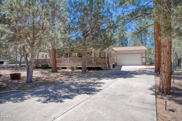 $395,900 | 1100 South Hacienda Pines Drive, Show Low, AZ 85901