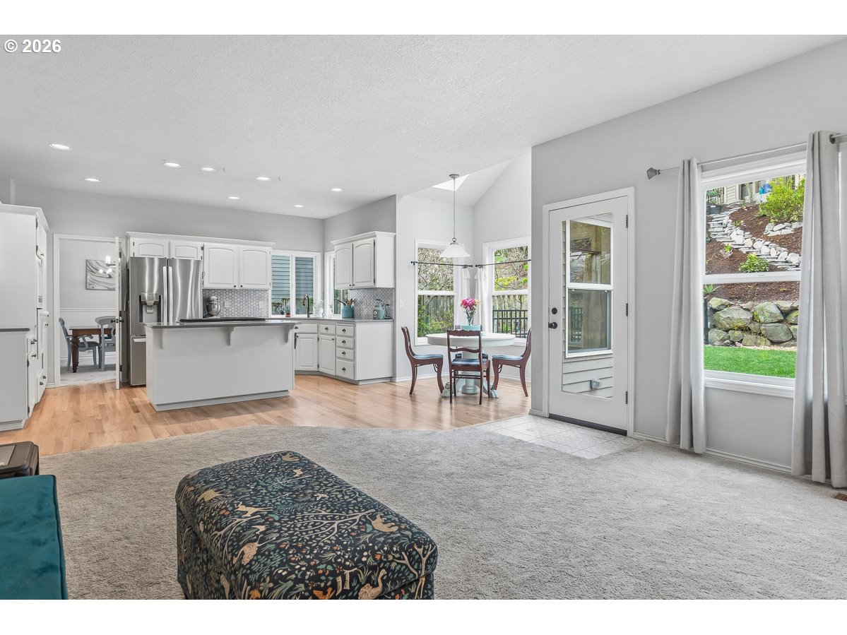 11185 Southwest Chickadee Terrace Beaverton, OR 97007 - Photo 12 of 28