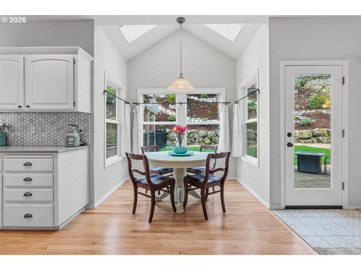 11185 Southwest Chickadee Terrace Beaverton, OR 97007 - Photo 9 of 28