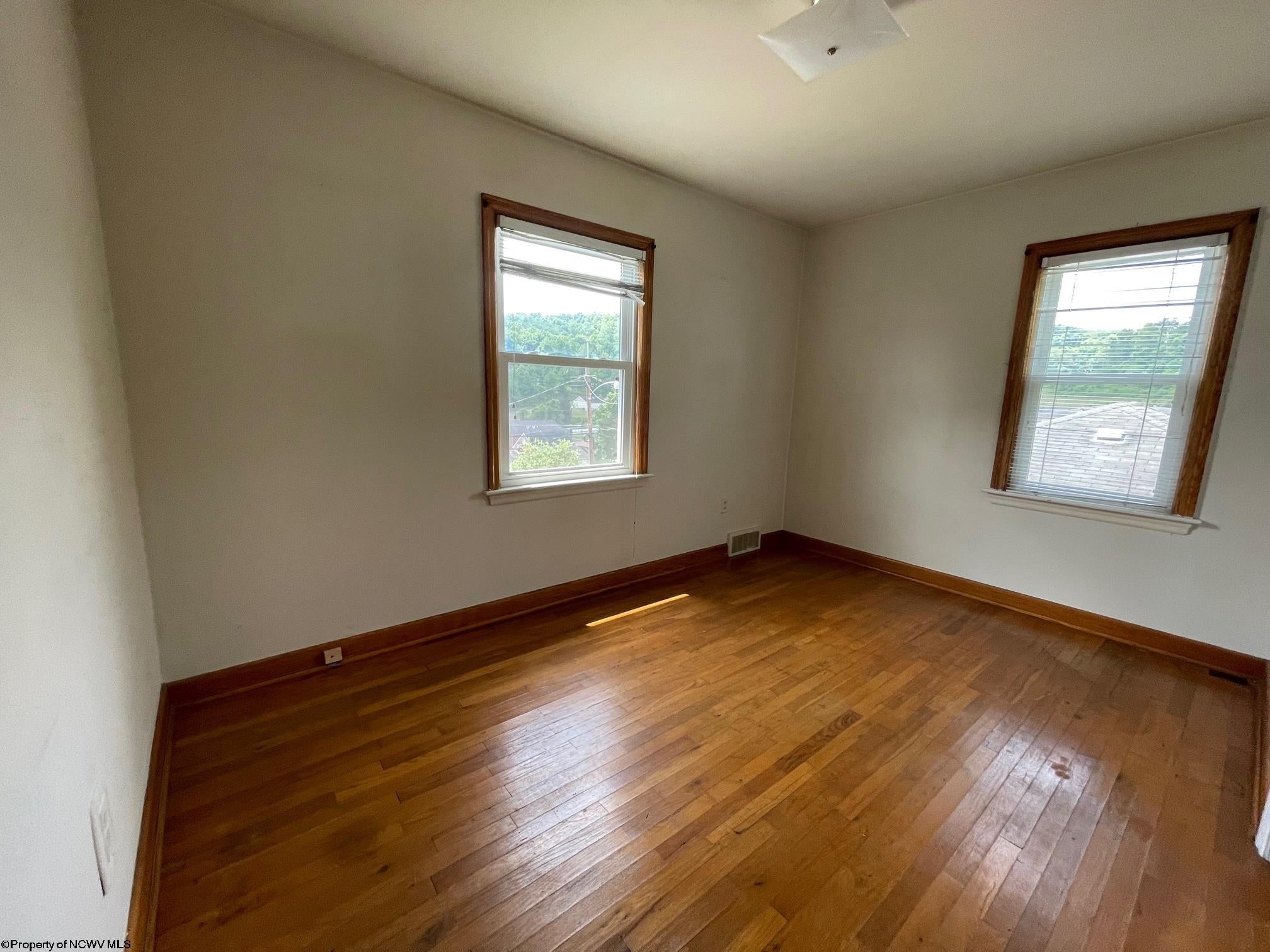 216 Reno Street Clarksburg, WV 26301 - Photo 11 of 27 Gallery Image 11