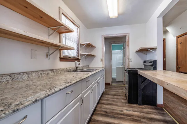 $179,000 | 101 West Broadway, Elizabeth, MN 56533