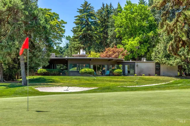 $2,498,888 | 4704 Hillcrest View Drive, Boise, ID 83705