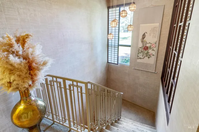 $2,498,888 | 4704 Hillcrest View Drive, Boise, ID 83705