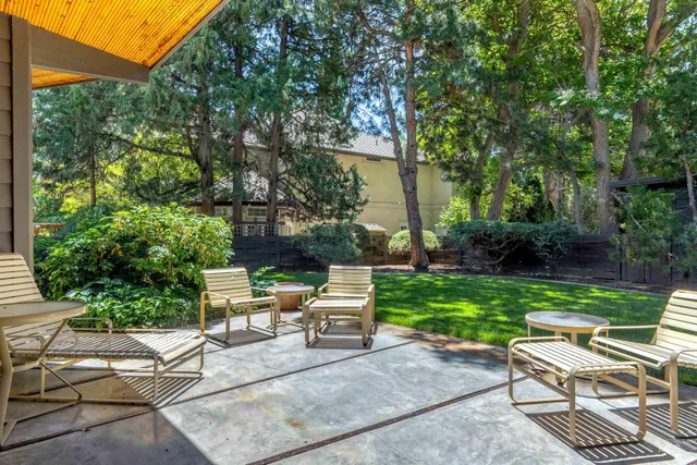 $2,498,888 | 4704 Hillcrest View Drive, Boise, ID 83705