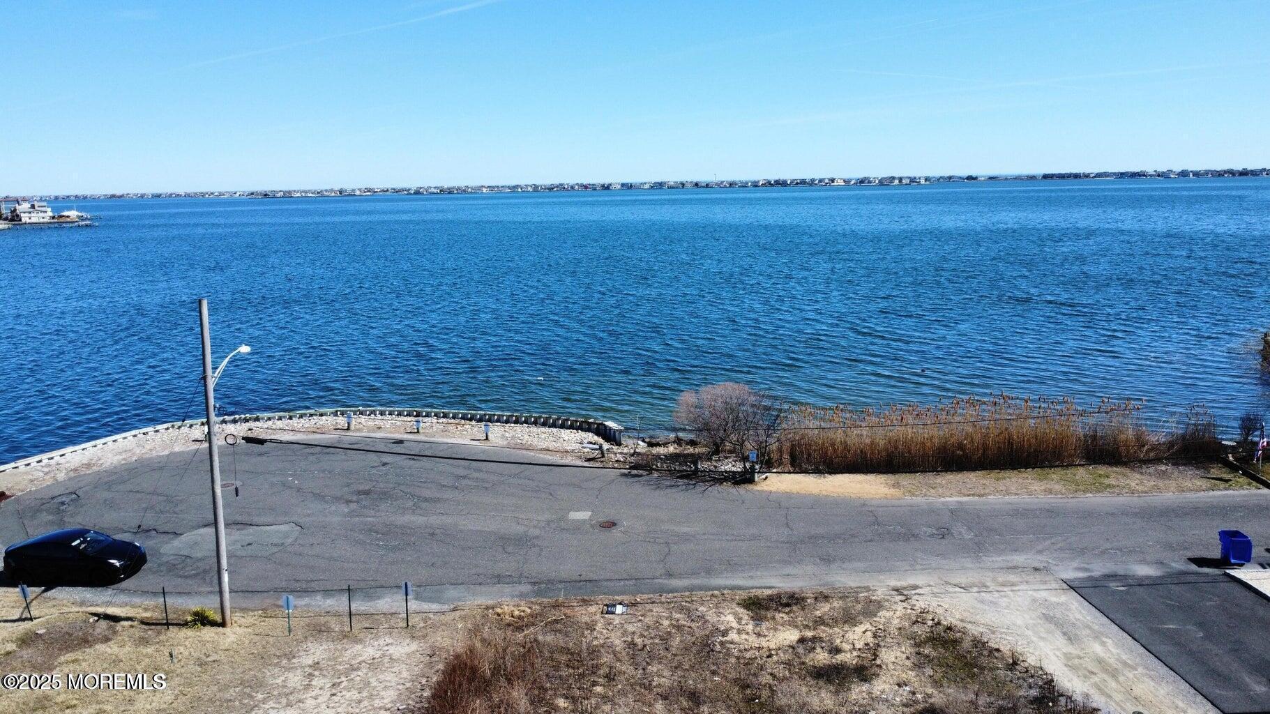 108 Rochester Drive Brick, NJ 08723 - Photo 12 of 31 a view of a terrace with wooden floor