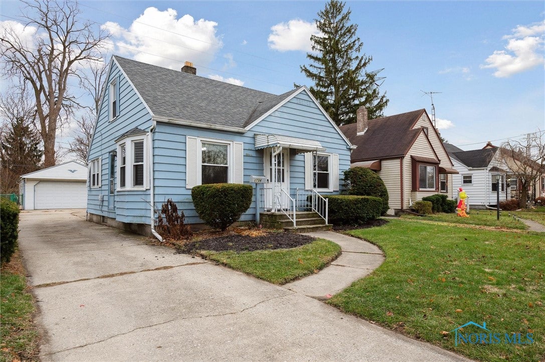 3734 Bellevue Road Toledo, OH 43613 - Photo 3 of 32 Gallery Image 3