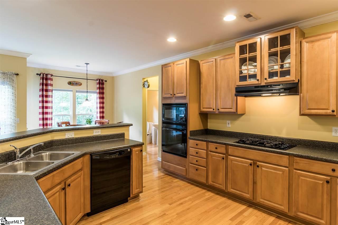 398 Amberleaf Way Simpsonville, SC 29681 - Photo 8 of 35 Gallery Image 8