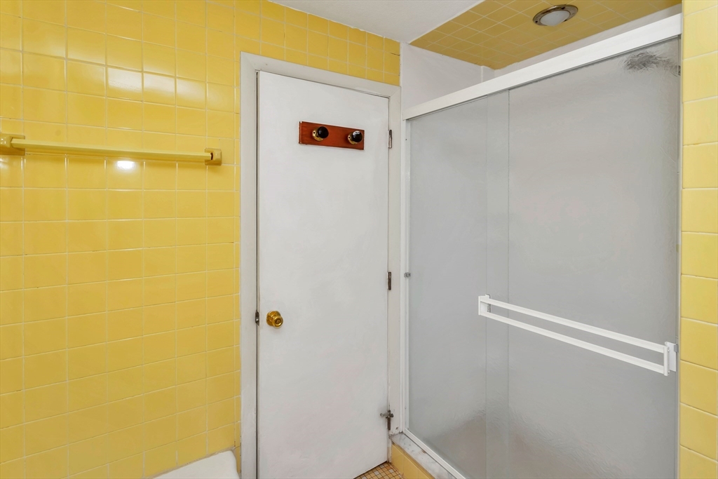 11 Longfellow Road Holyoke, MA 01040 - Photo 37 of 37 a bathroom with a shower