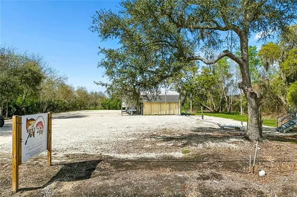 $89,900 | 639 Florissant Highway, St. Bernard, LA 70085