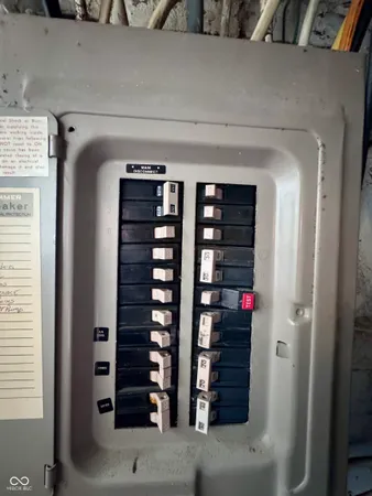 $254,999 | 7 South Bloomington Street, Greencastle, IN 46135