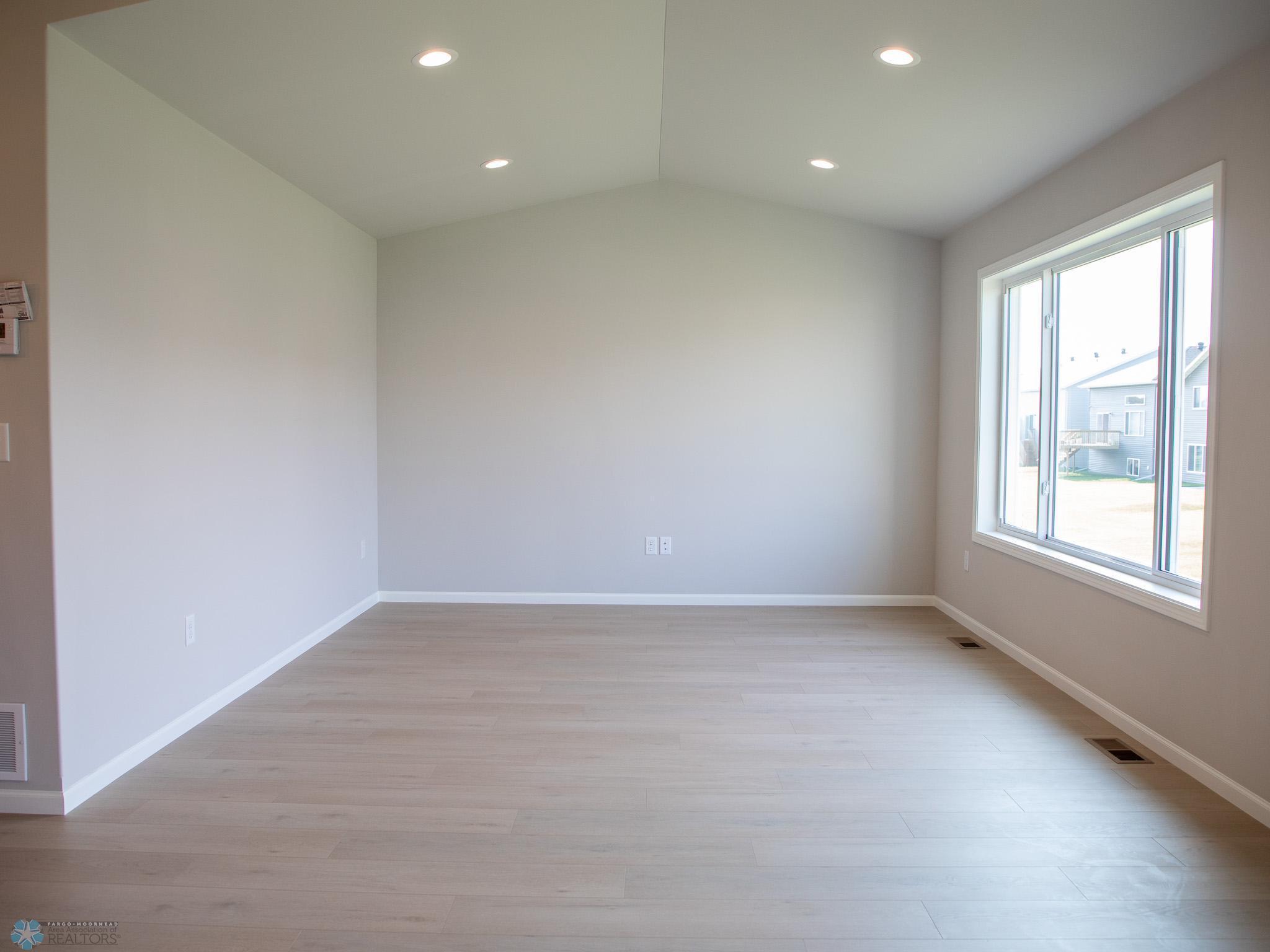 6715 Meadow View Drive South Fargo, ND 58104 - Photo 13 of 29