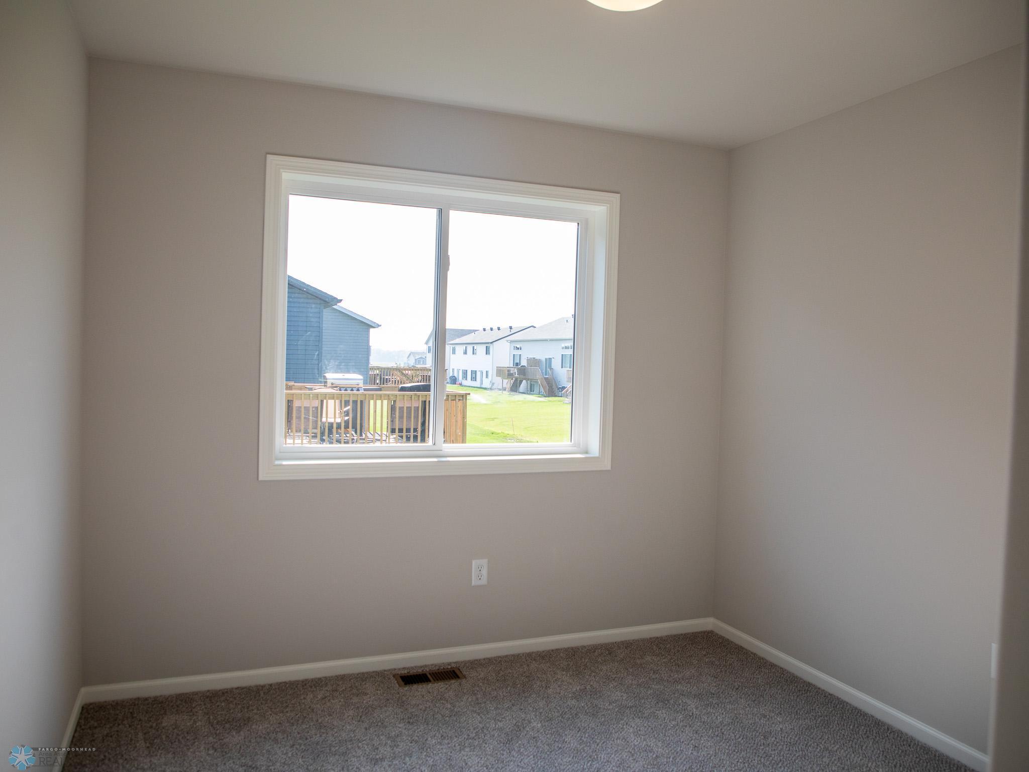 6715 Meadow View Drive South Fargo, ND 58104 - Photo 15 of 29