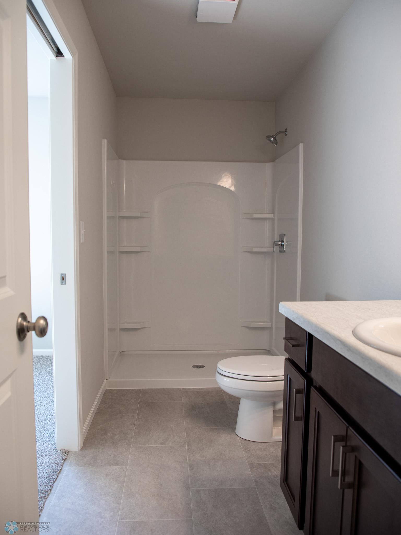 6715 Meadow View Drive South Fargo, ND 58104 - Photo 17 of 29