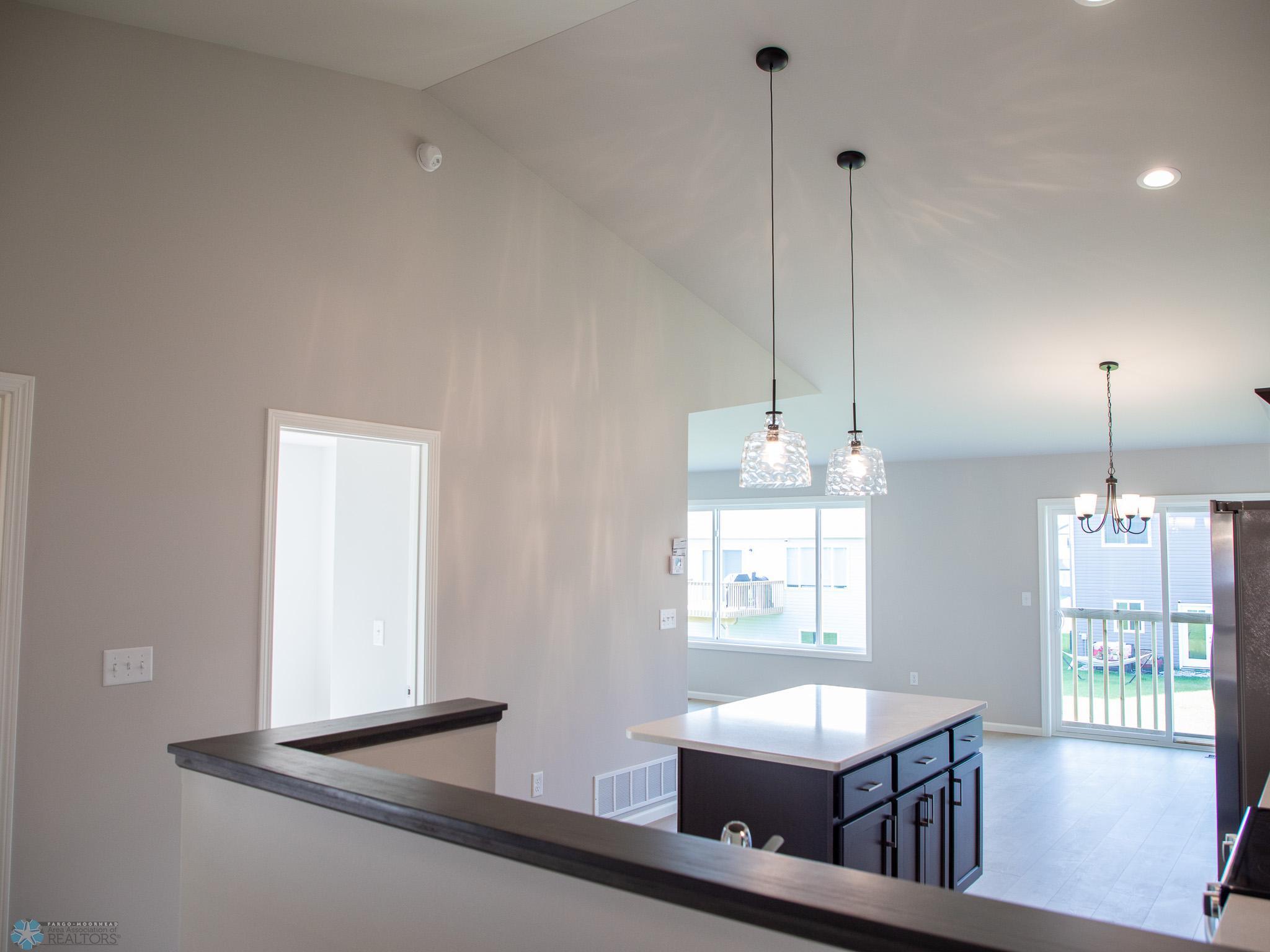 6715 Meadow View Drive South Fargo, ND 58104 - Photo 5 of 29