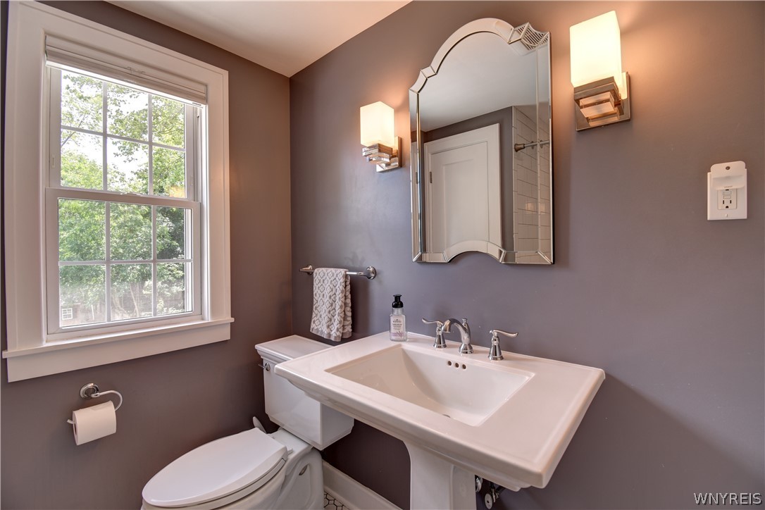 58 Amherstdale Road Amherst, NY 14226 - Photo 27 of 43