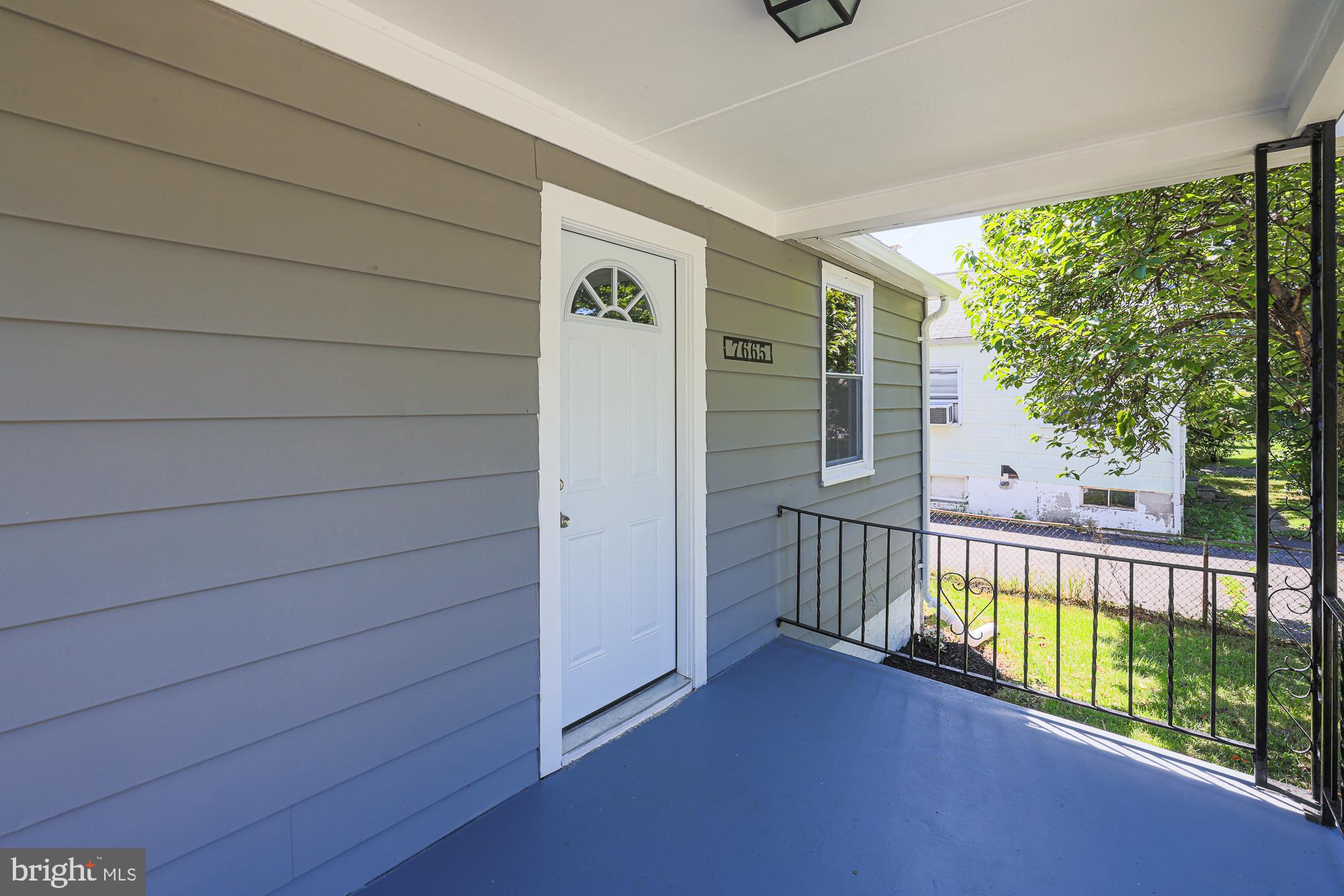 Covered Front Porch