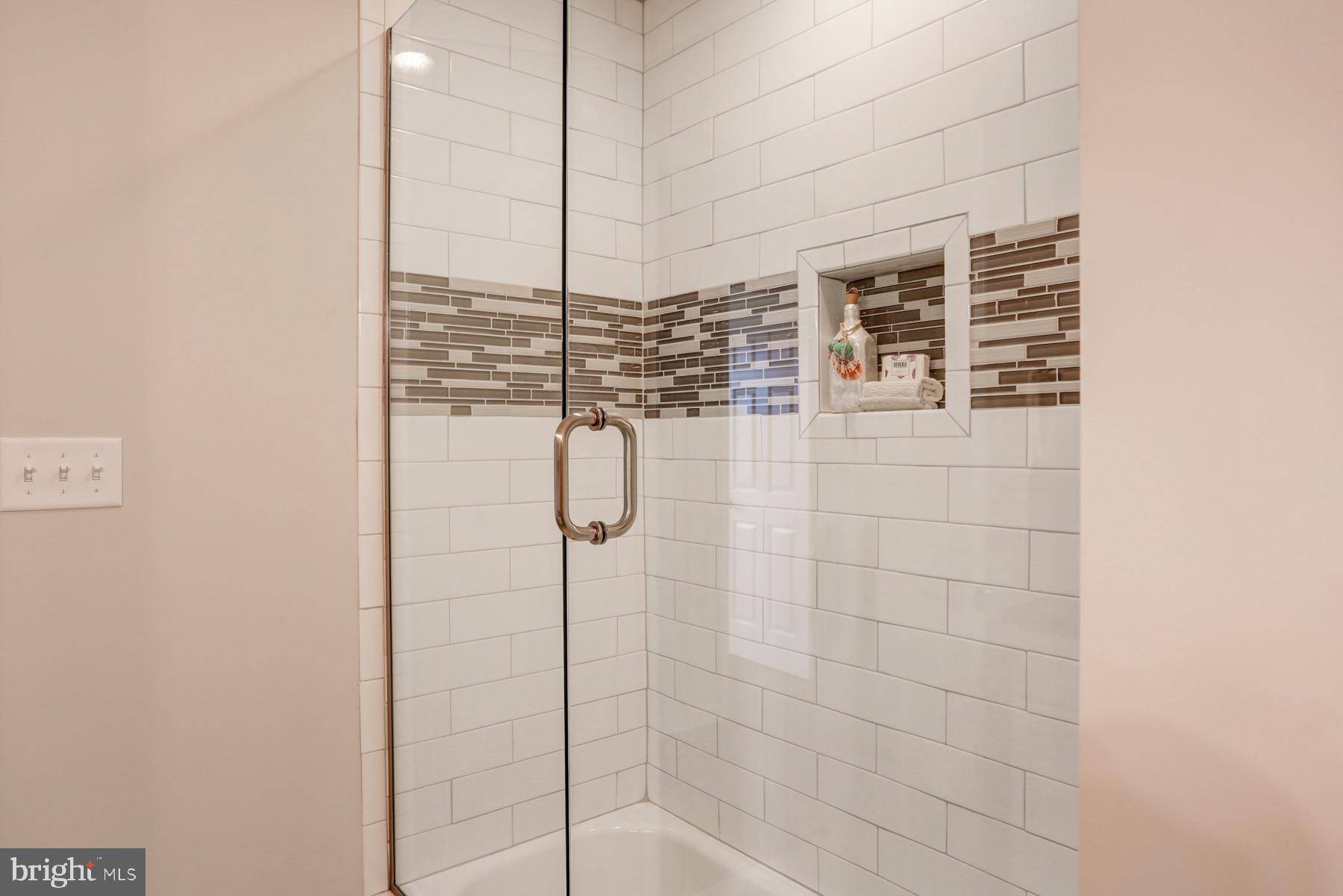 328 Ridge Hill Road Carlisle, PA 17015 - Photo 31 of 54 Second floor hall bathroom