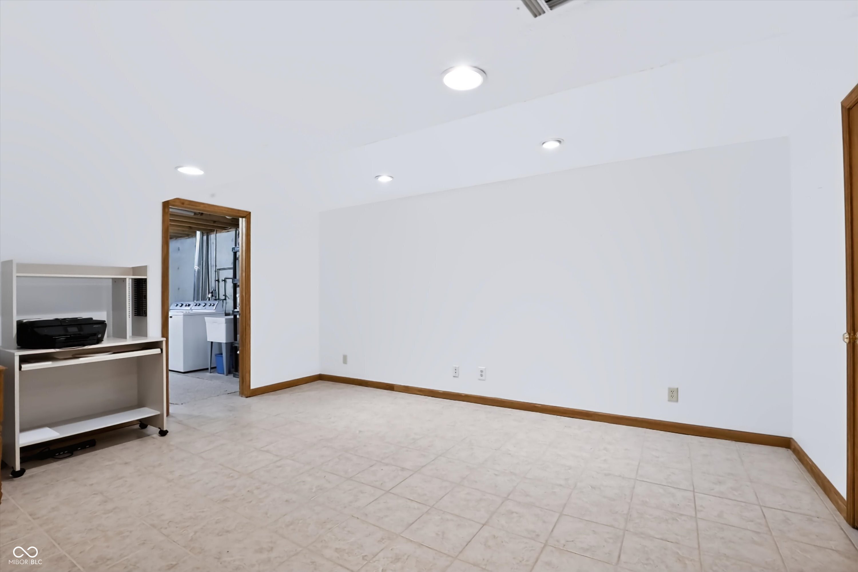 487 Moccosin Road Greenwood, IN 46142 - Photo 41 of 55