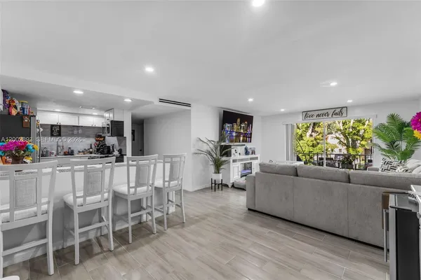 $310,000 | 13700 Southwest 62nd Street, Unit 244, Miami, FL 33183