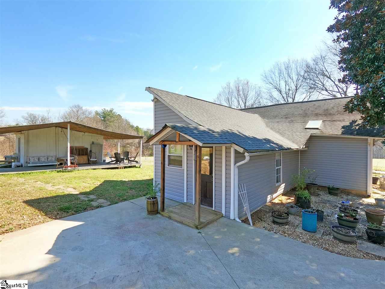 1490 State Rd S-42-770 Campobello, SC 29322 - Photo 6 of 29