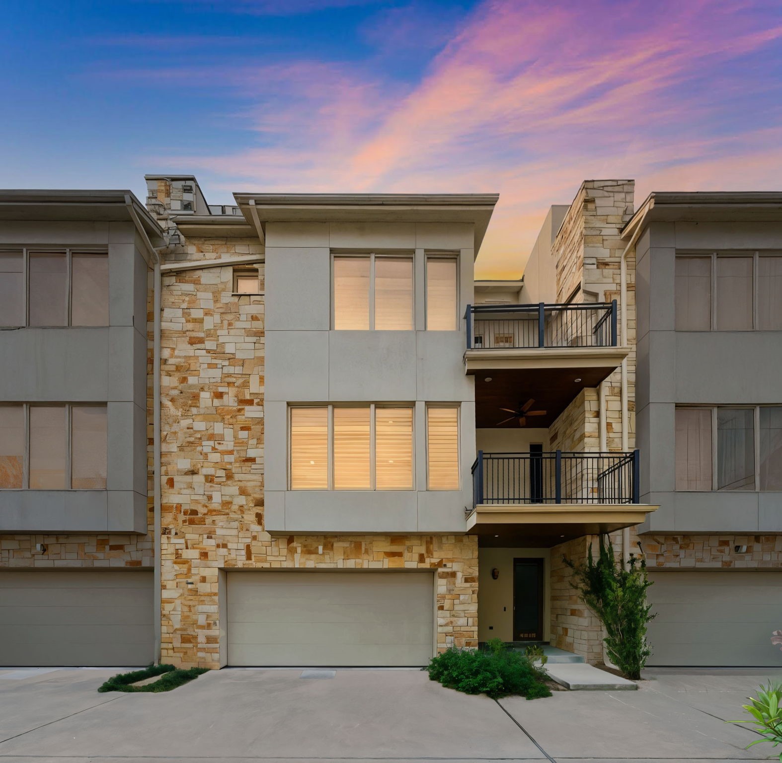 Welcome to 4915 Chenevert Street in the heart of the Rice/Museum District. Located in a gated community, this contemporary 4-story home offers low-maintenance living, a rooftop deck, and energy-efficient features, with quick access to 610, I45, I59, METRORail, Downtown, the Medical Center, and Memorial Park. Elevator-capable and designed for modern comfort.