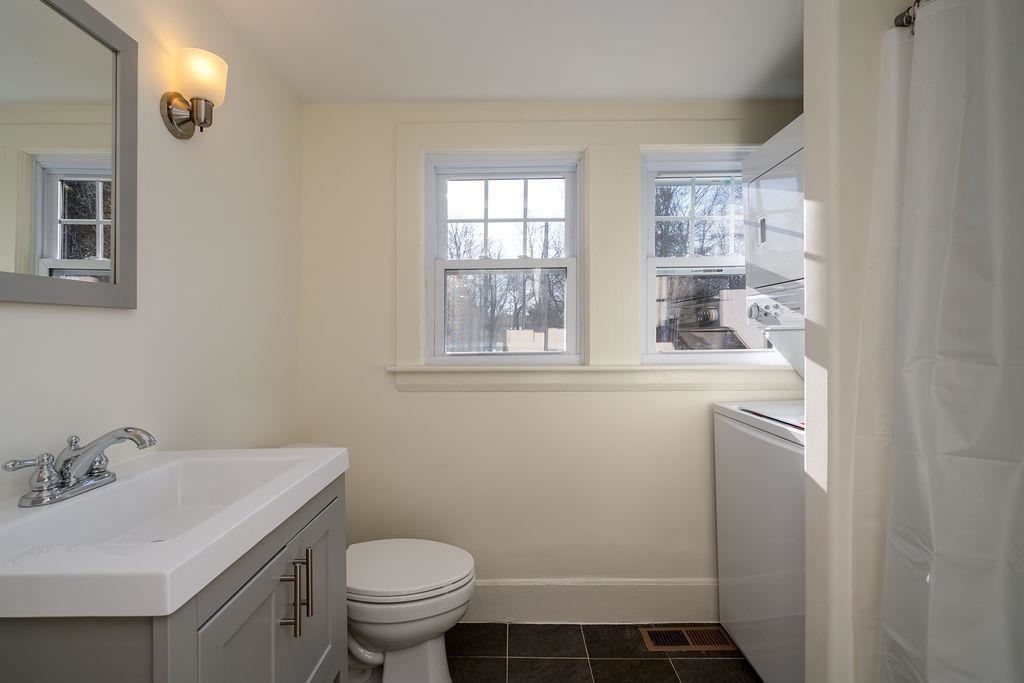 79 Brave Boat Harbor Road Kittery, ME 03905 - Photo 12 of 14
