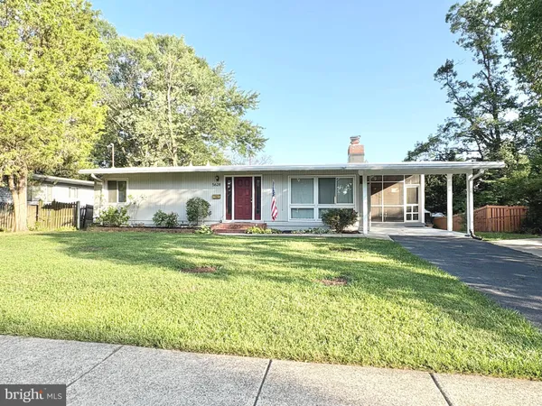 $3,450 | 5628 Fillmore Avenue, Alexandria, VA 22311