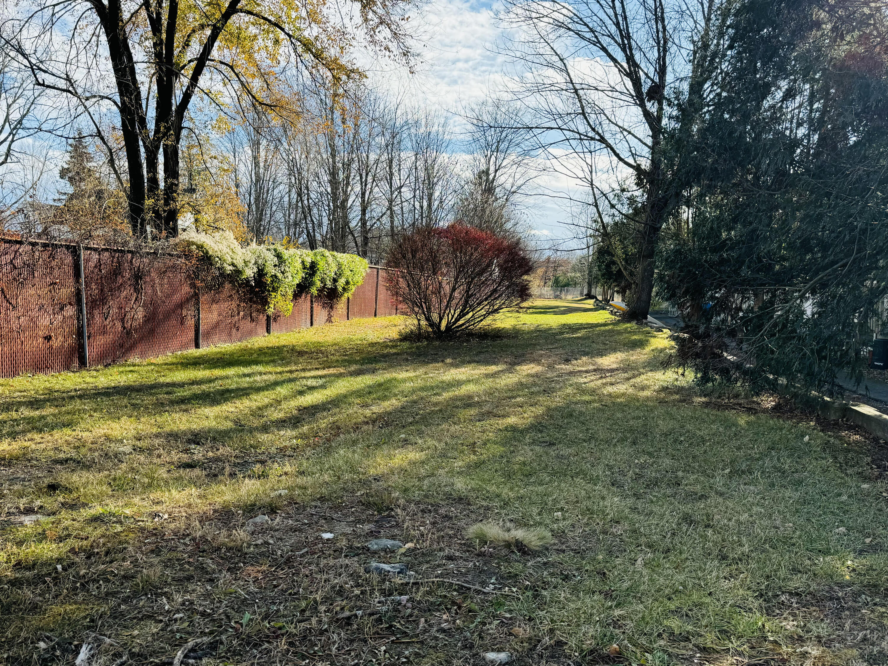 16 Mill Street, Unit 26 Springvale, ME 04083 - Photo 10 of 17 Back Yard