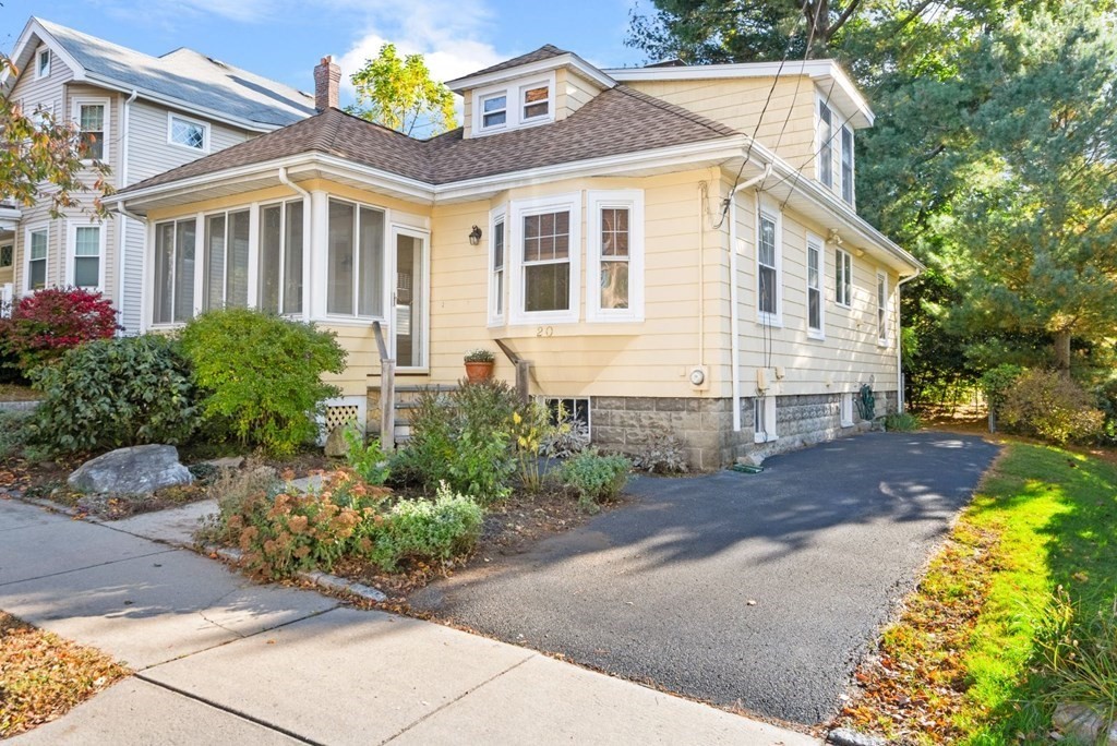 20 Thurston Road Watertown, MA 02472 - Photo 1 of 28 Gallery Image 1