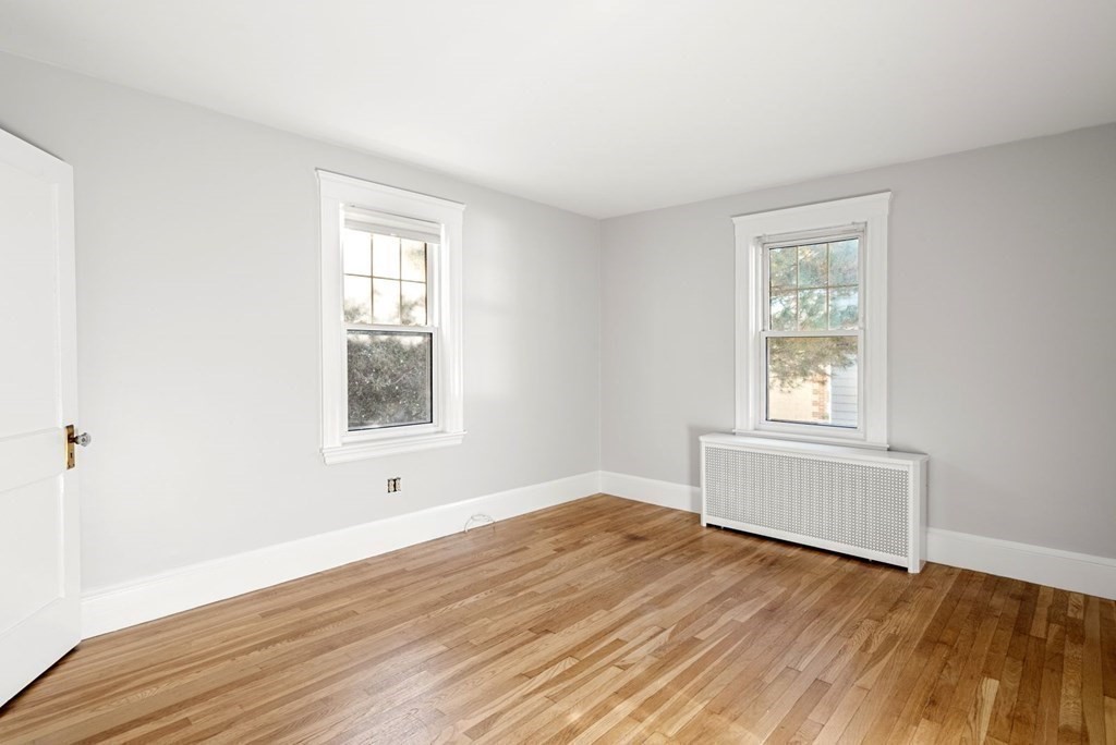 20 Thurston Road Watertown, MA 02472 - Photo 12 of 28 Gallery Image 12